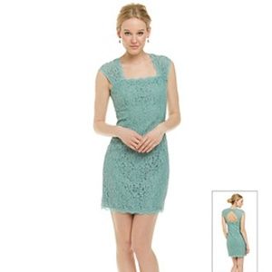 ADRIANNA PAPELL Lace Cap-Sleeve Cocktail Dress